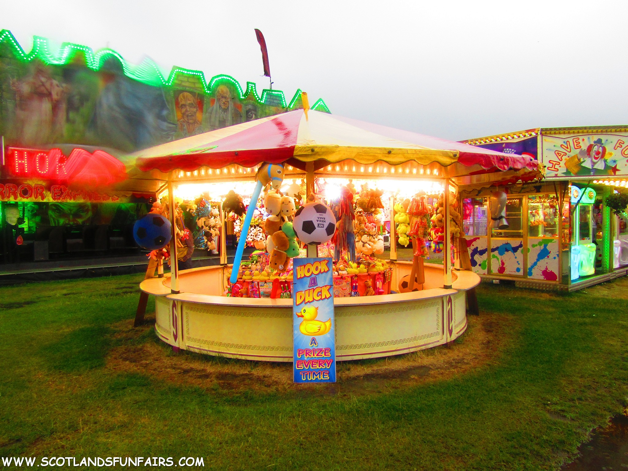 Lydia Pinders Hoopla