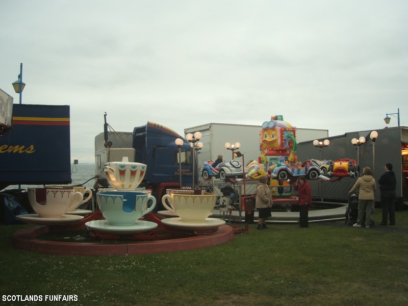 Nathaniel Codonas Teacups & Flying Taxis, 2007
