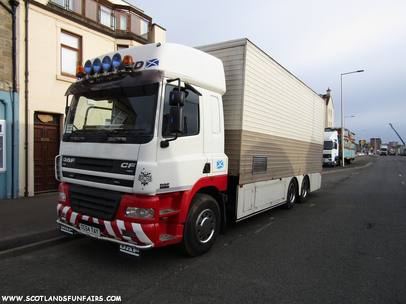 Alfie Clarkes Ribtickler DAF, 2017
