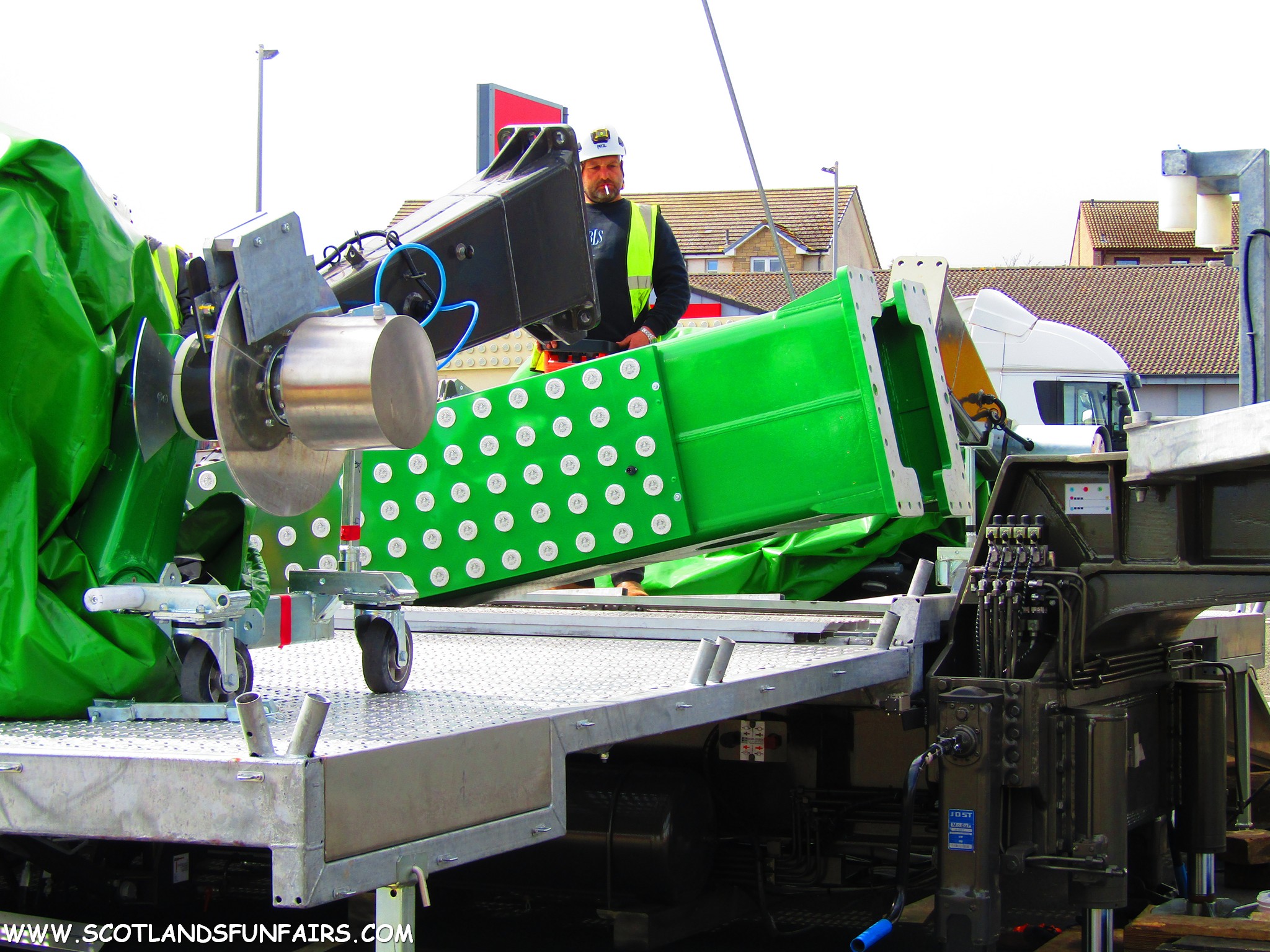 Mitchell Taylors Loopfighter