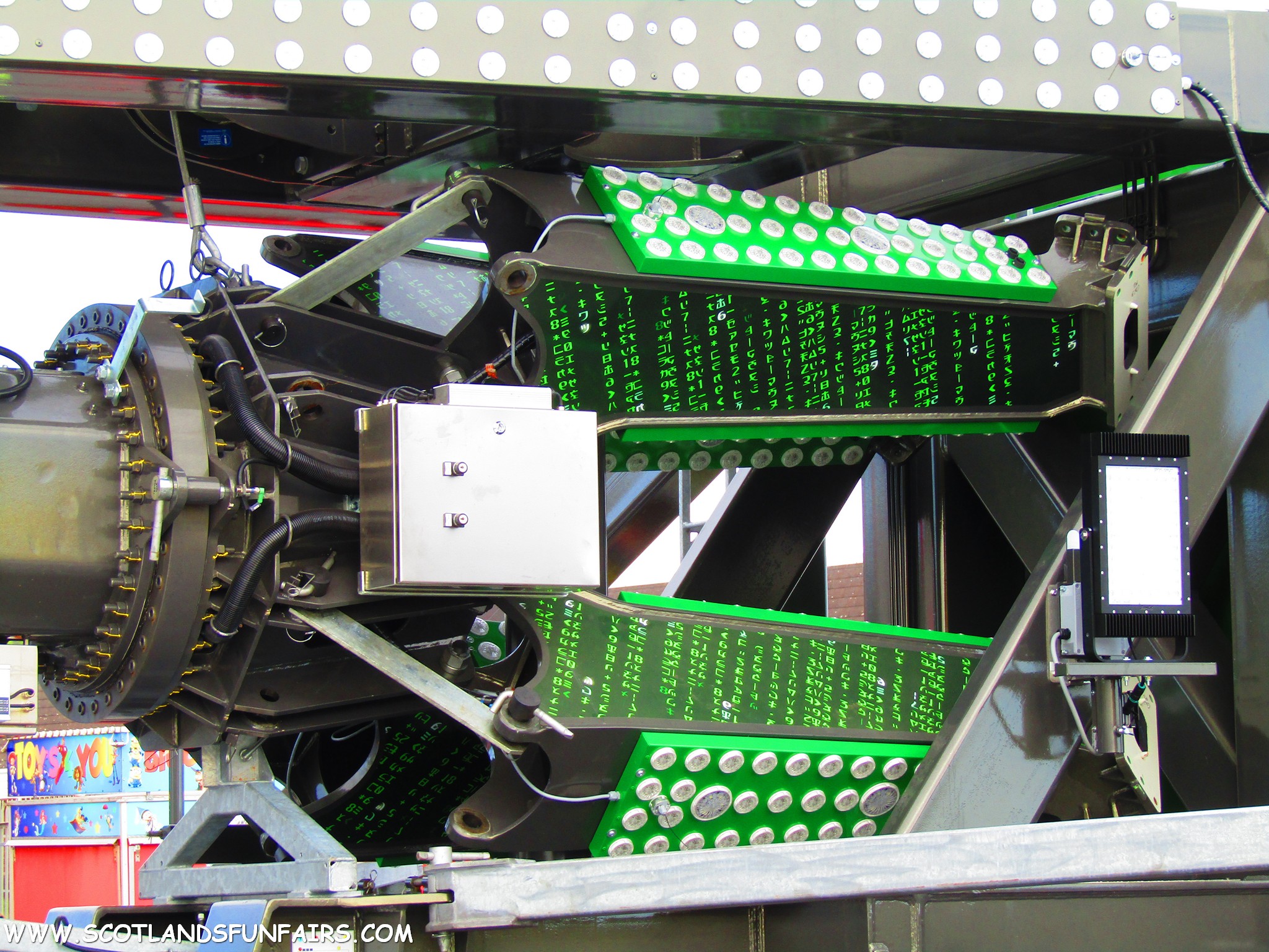 Mitchell Taylors Loopfighter