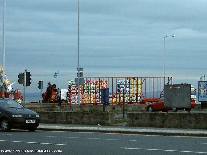 M&D Taylors Giant Wheel Building Up