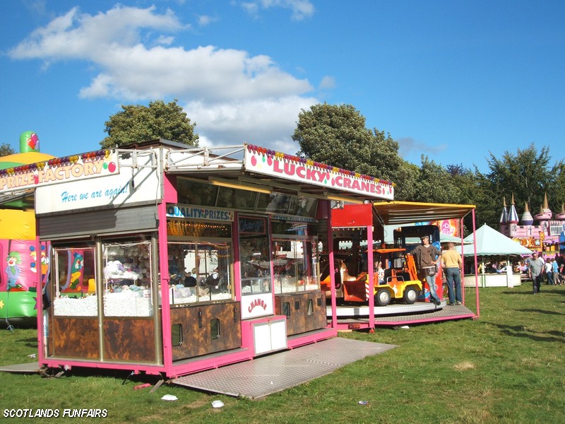 Billy Whites Cranes & Toyset
