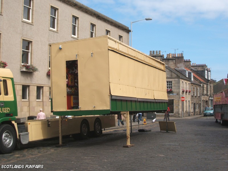 Kevin Carters Joint Building Up