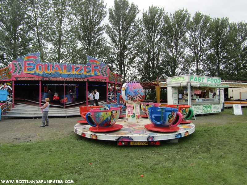 Joe Taylors Waltzer, Teacups & Shirley Kayes Kiosk