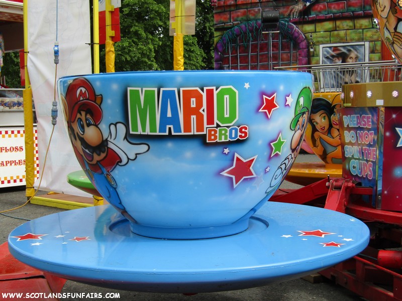 Hornes Teacups