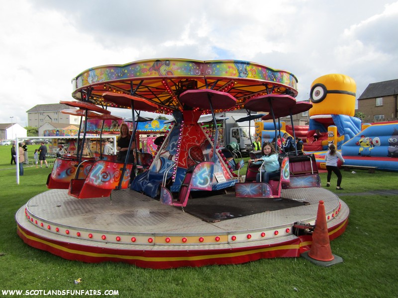 Darren Cowleys Mini Skydiver