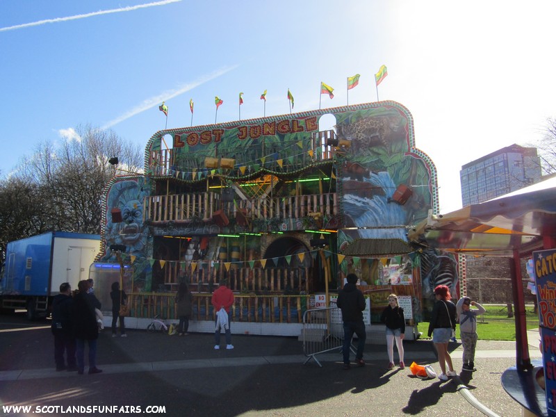 Thomas Holdens Funhouse