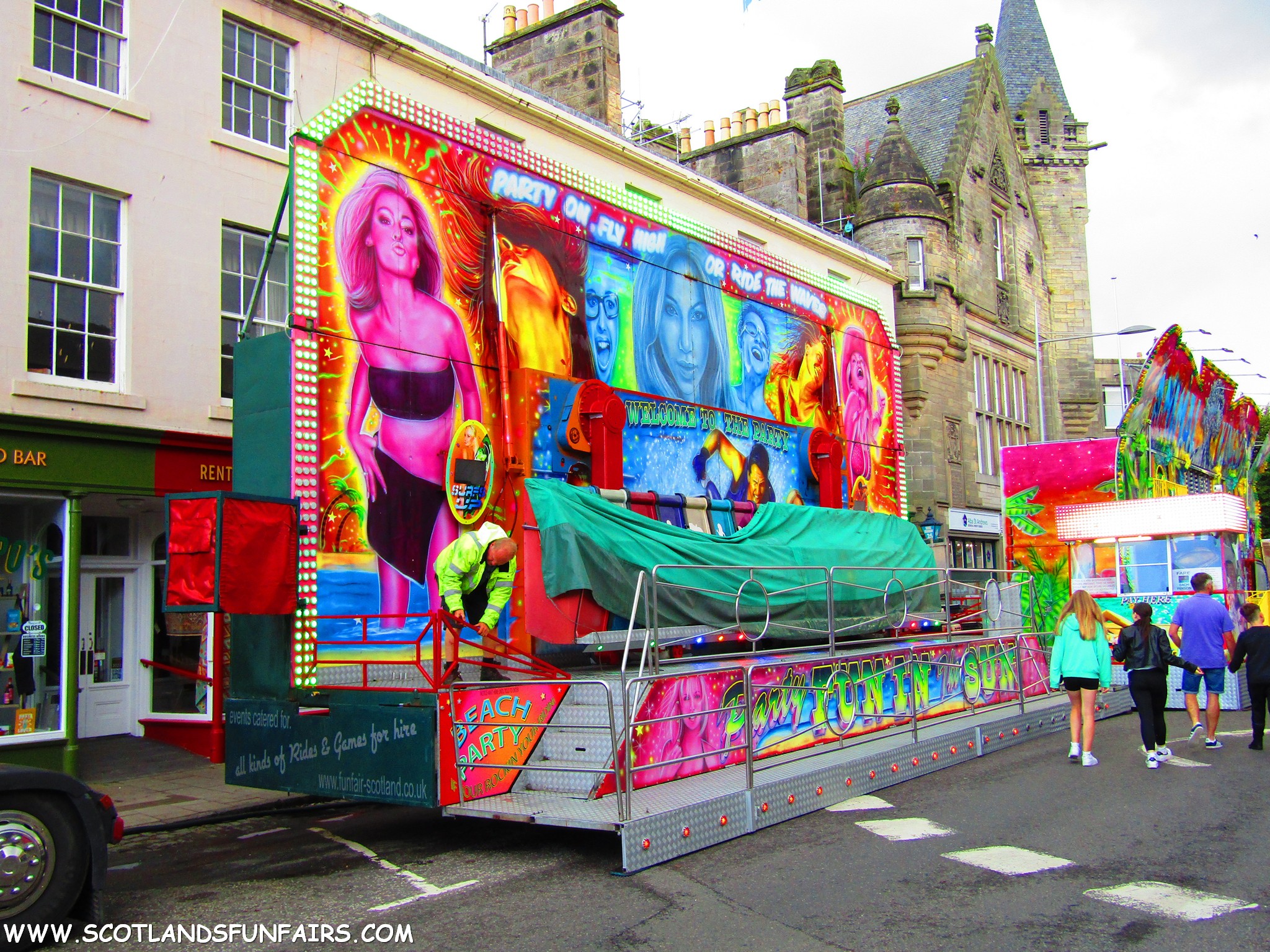 Spencer Hiscoes Miami Building Up