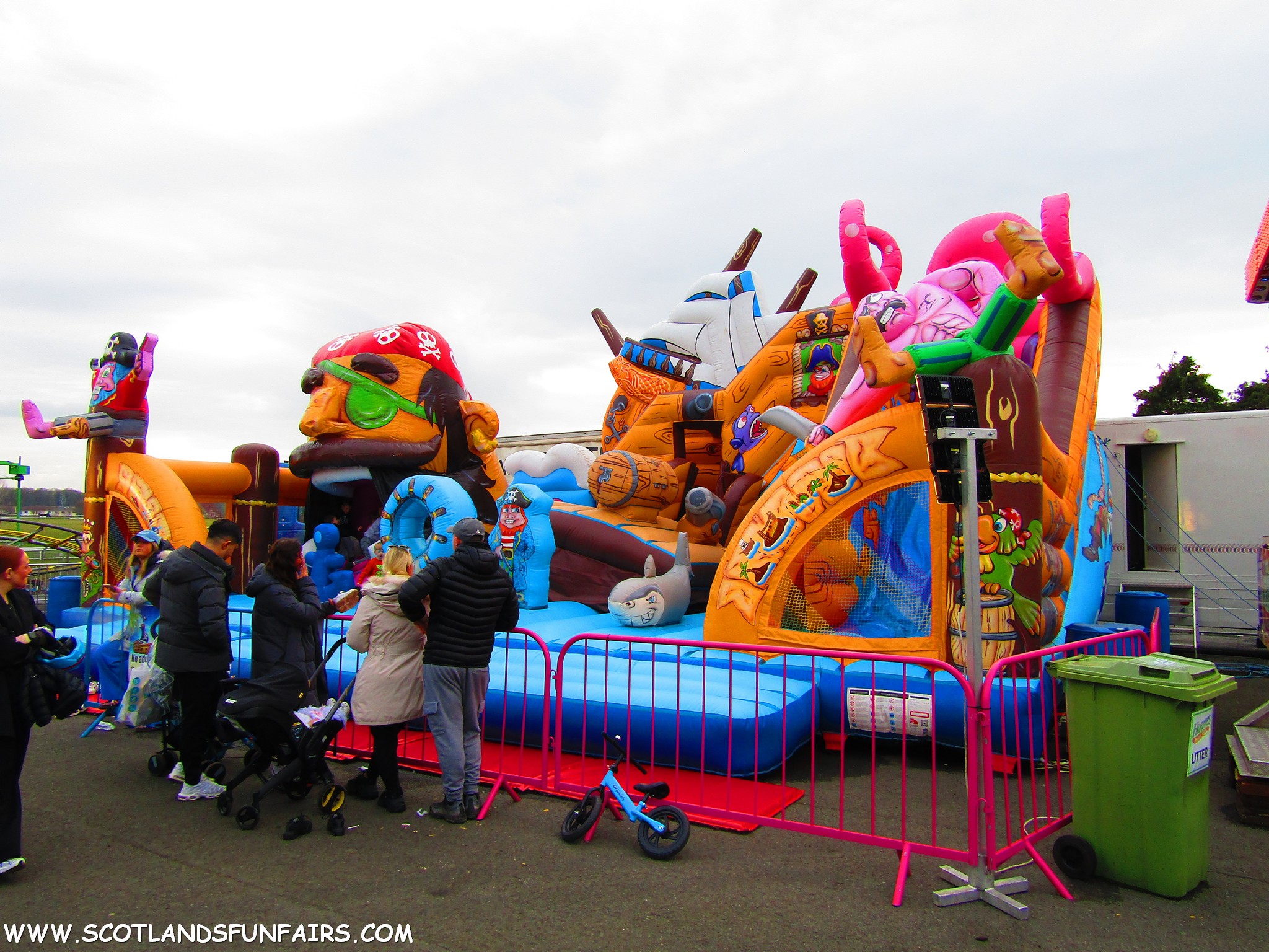 Hornes Inflatable Playarea