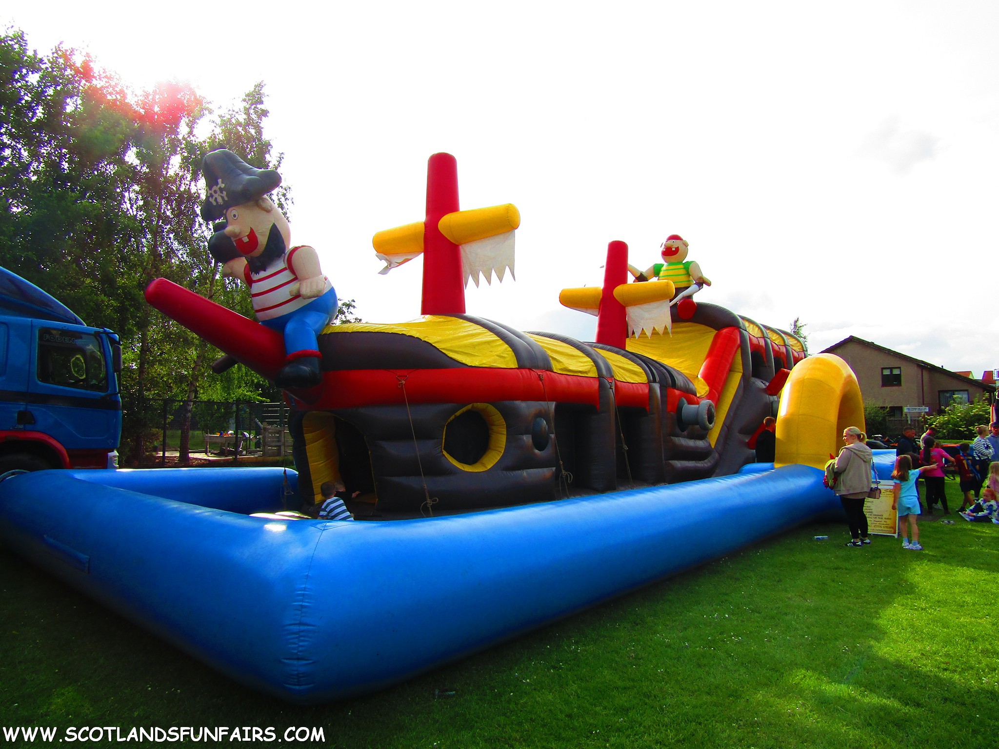 John Irvins Inflatable Playarea