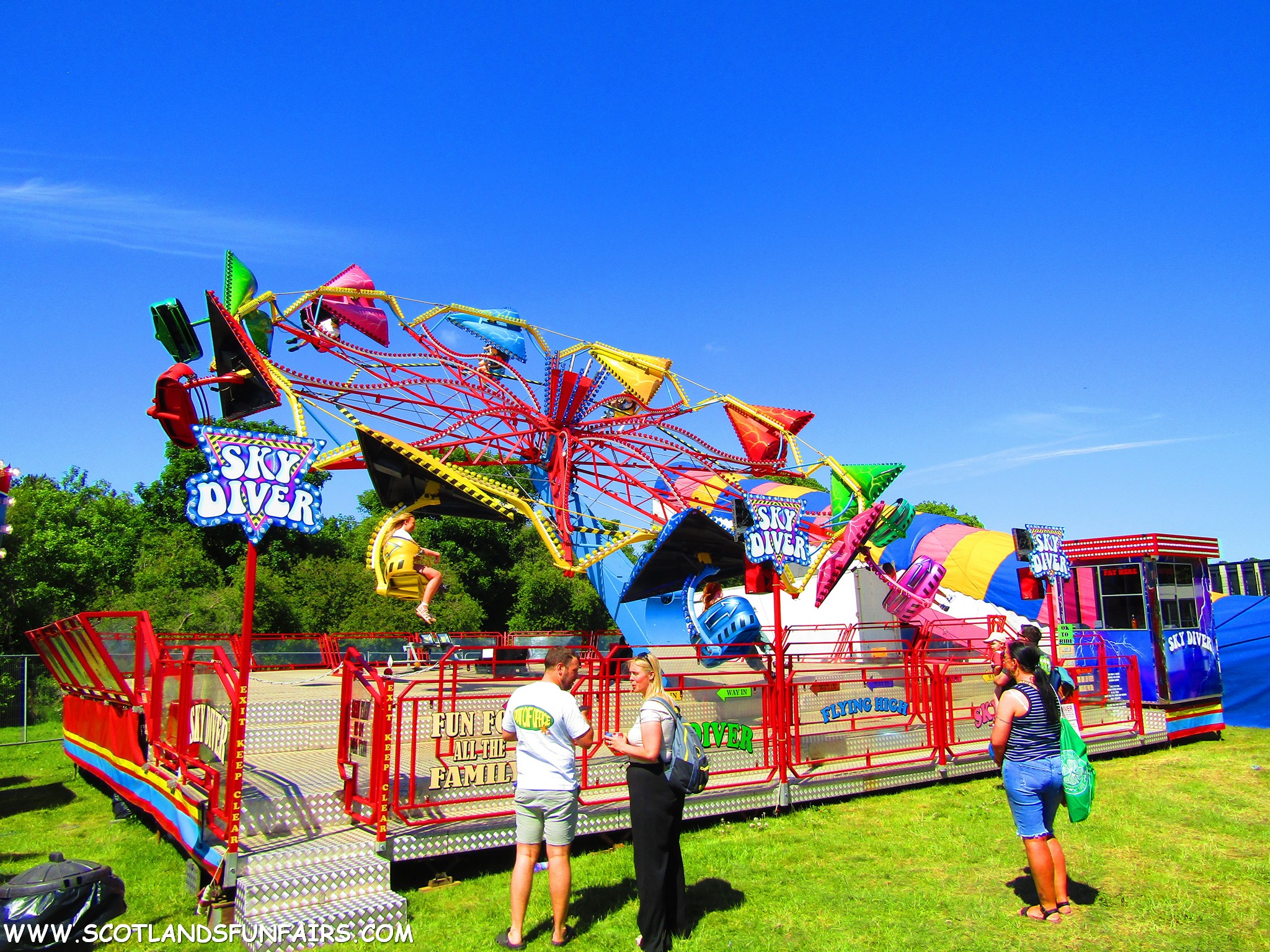 Christian Whites Skydiver
