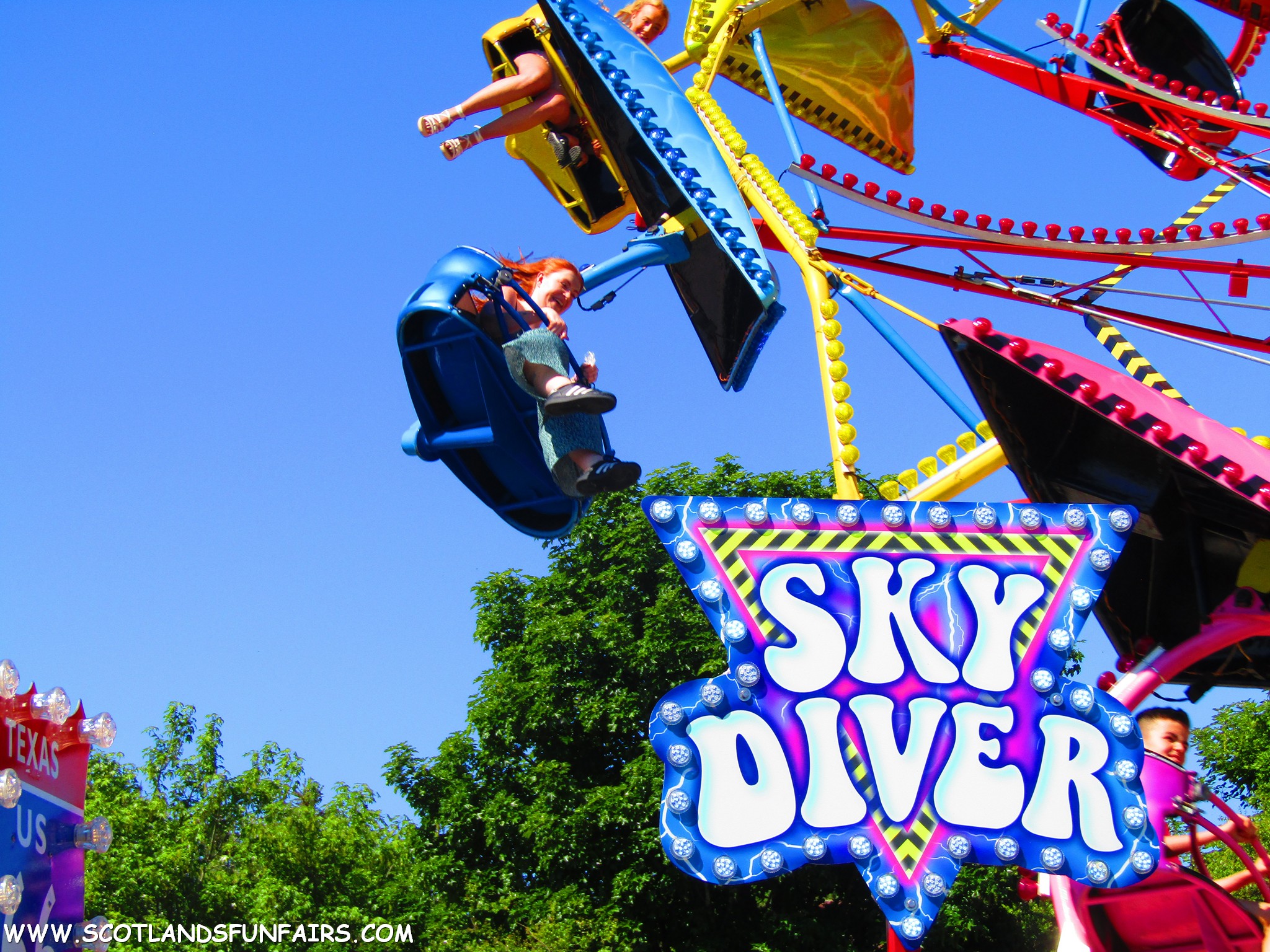 Christian Whites Skydiver