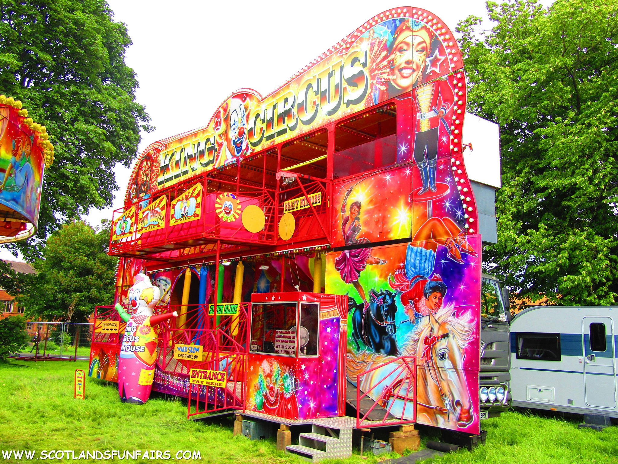 Darren Cowleys Funhouse 