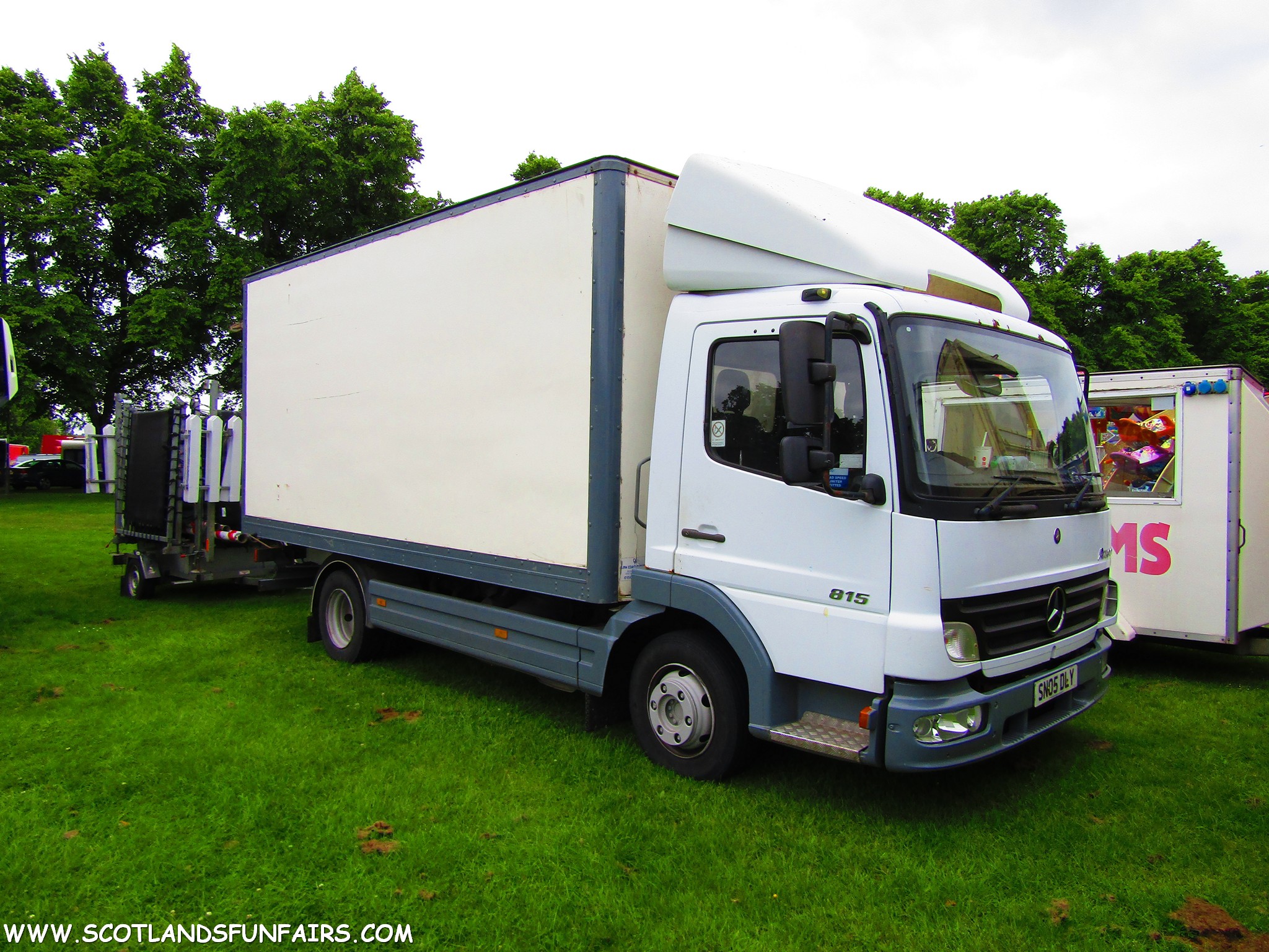 John Wilmots Merc & Bungees Load