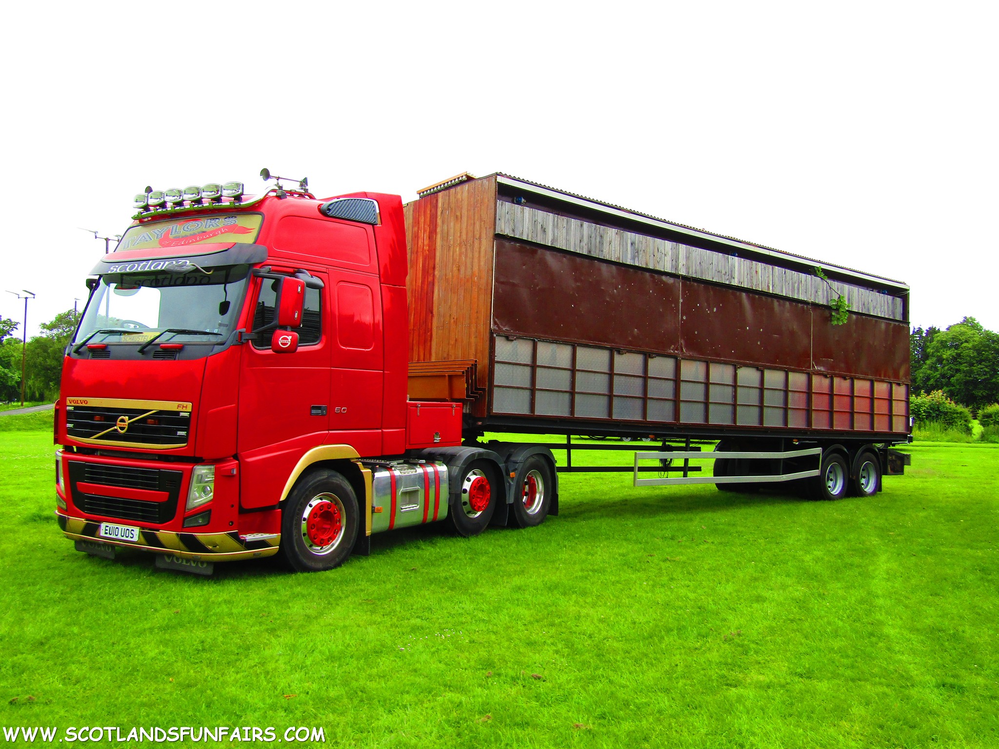 Taylors Volvo & Mobile Bar Load