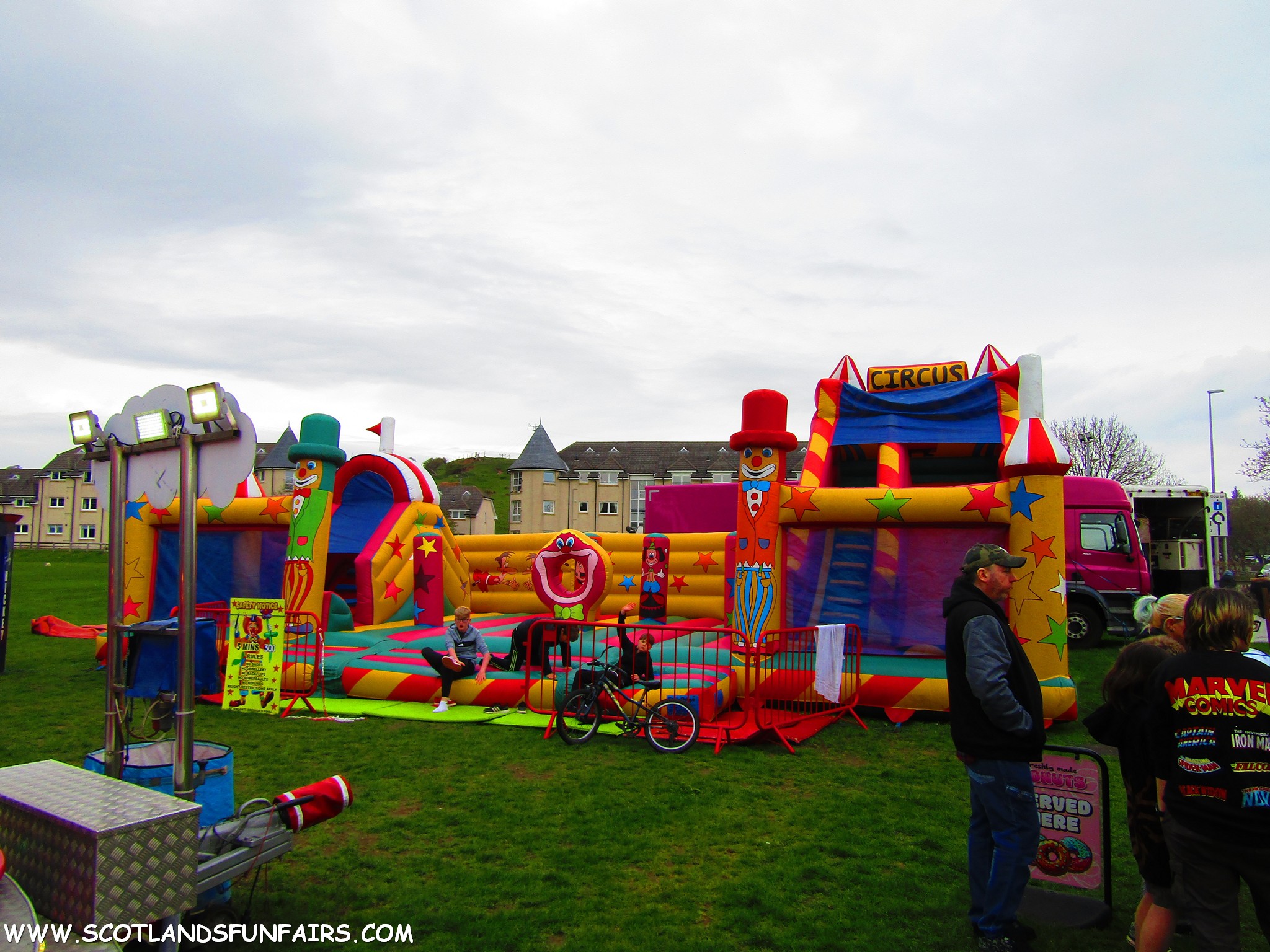 Michael Hickeys Inflatable Playarea