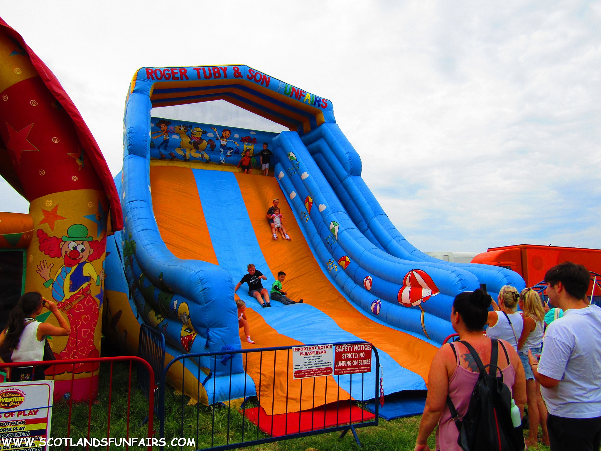 Roger Tubys Inflatable Slide