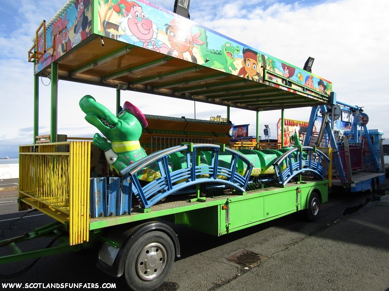 Marshall Waddingtons Mini Rollercoaster Load