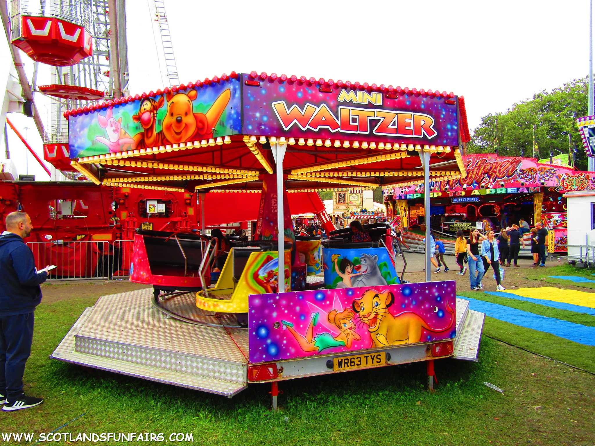 Nicholas Peels Mini Waltzer