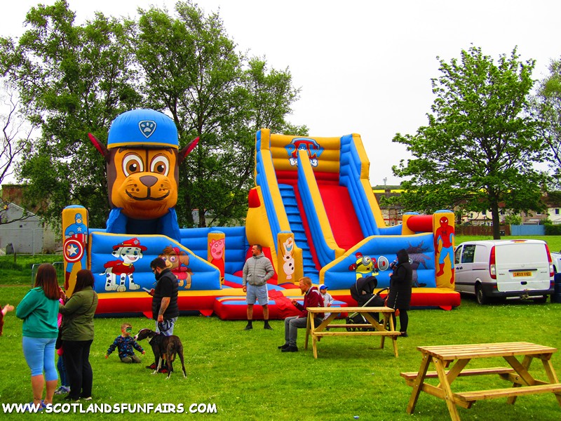 Michael Stirlings Inflatable Playarea