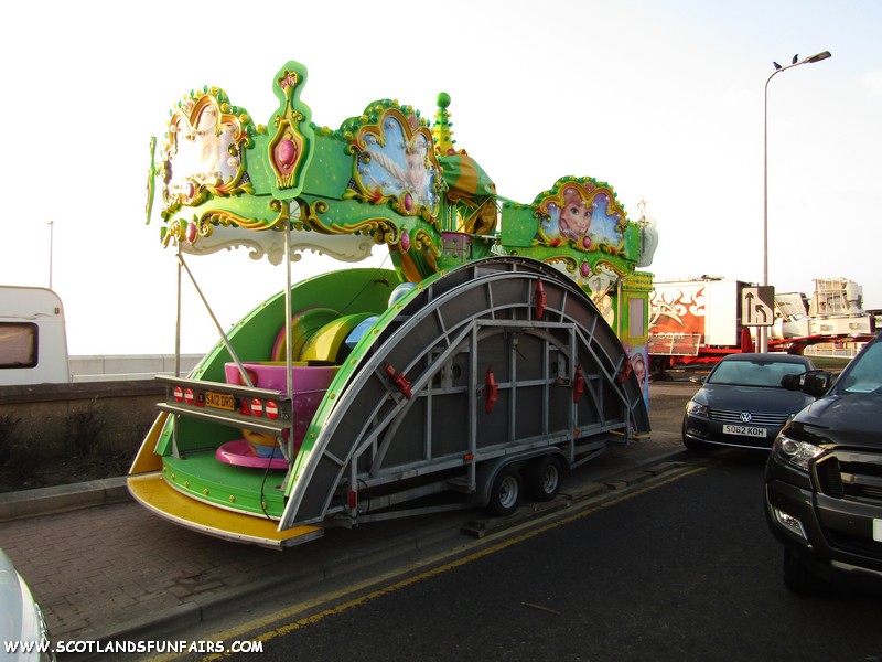 Victor Reeves Teacups Load
